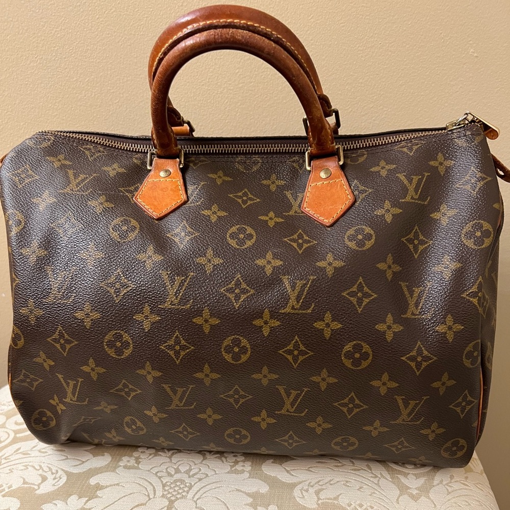 Louis Vuitton Authentic Speedy Monogram EUC